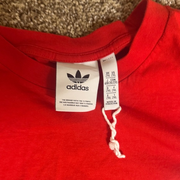 Adidas Men’s 2XL Red and White Short Sleeve Tees - Picture 3 of 5